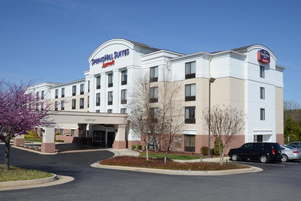 SpringHill Suites by Marriott Lynchburg Airport/University Area Main image 1